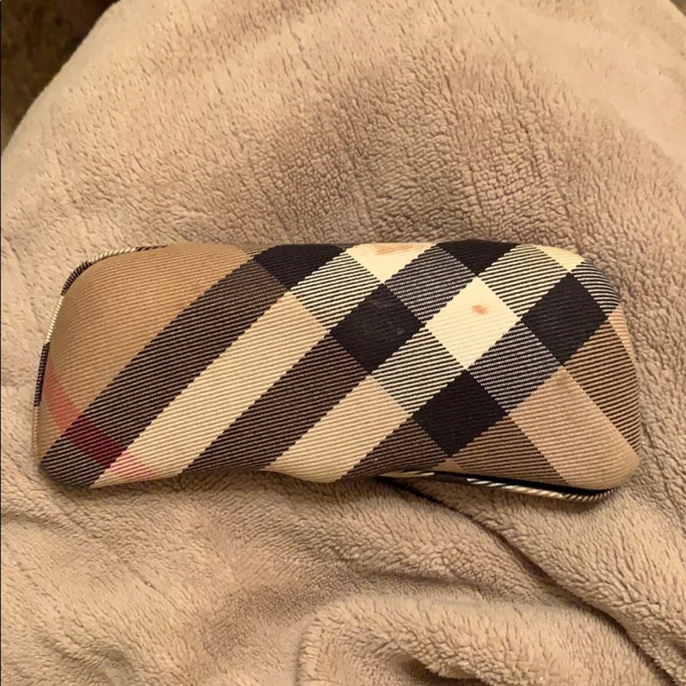 ✨BURBERRY GLASSES✨ - Picture 6 of 6